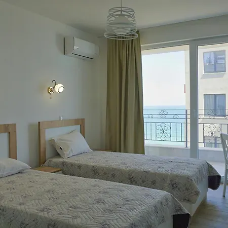 атеа на плажа - Atea On The *