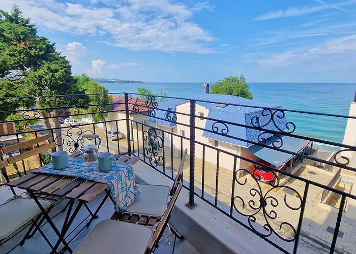 Апартамент атеа на плажа - Atea On The Обзор